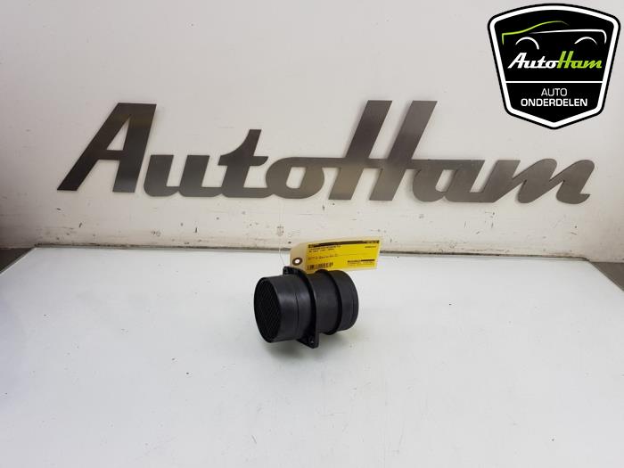 Usagé Débitmètre Volkswagen Golf IV (1J1) 2.3 V5 GTI Prix € 30,00 Règlement à la marge proposé par AutoHam