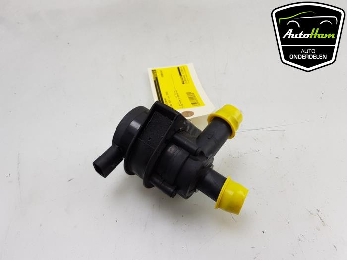 Additional water pump from a Volkswagen Golf Plus (5M1/1KP) 1.4 TSI 140 16V 2008