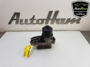 Used Oil filter housing Landrover Discovery IV (LAS) 3.0 SD V6 24V Price € 100,00 Margin scheme offered by AutoHam