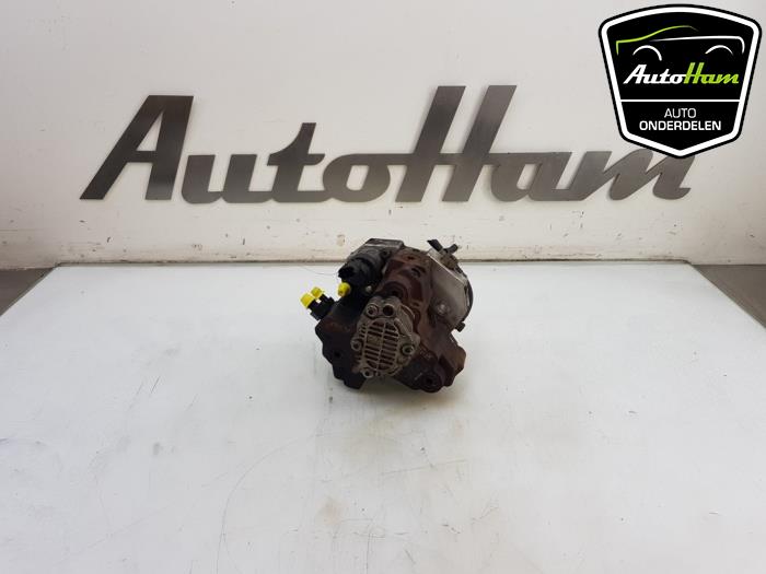 Used Mechanical fuel pump Volvo V70 (SW) 2.4 D5 20V Price € 150,00 Margin scheme offered by AutoHam