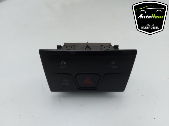 Interruptor de luz de pánico de un Volkswagen Golf VIII (CD1) 1.5 eTSI 16V 2020