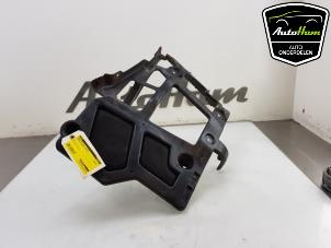 Used Rear bumper bracket, right Porsche Panamera (970) 4.8 V8 32V 4S Price on request offered by AutoHam