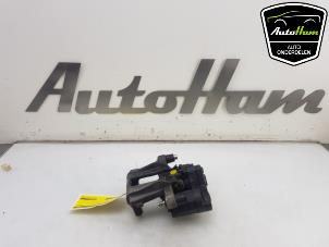 Used Rear brake calliper, left Seat Leon (KLB) 1.5 eTSI 16V Price on request offered by AutoHam