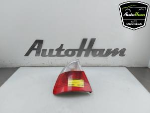 Używane Tylne swiatlo pozycyjne lewe BMW 3 serie Touring (E46/3) 318i 16V Cena € 30,00 Procedura marży oferowane przez AutoHam