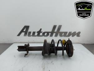 Used Front shock absorber, right Renault Scénic I (JA) 1.8 16V Price € 40,00 Margin scheme offered by AutoHam