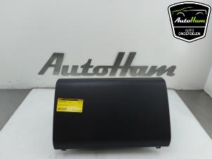 Used Glovebox Porsche Cayenne (9PA) 4.5 V8 32V Turbo Price € 75,00 Margin scheme offered by AutoHam