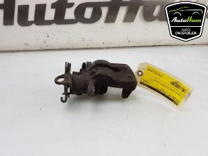Used Rear brake calliper, left Alfa Romeo GT (937) 2.0 JTS 16V Price € 40,00 Margin scheme offered by AutoHam