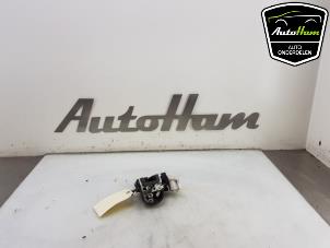 Used Door lock mechanism 2-door, right Alfa Romeo GT (937) 2.0 JTS 16V Price € 30,00 Margin scheme offered by AutoHam