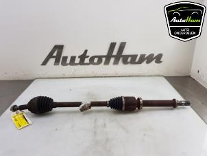 Used Front drive shaft, right Renault Clio III (BR/CR) 1.2 16V Tce Price € 30,00 Margin scheme offered by AutoHam