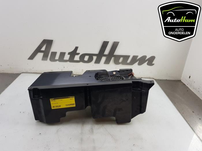 Używane Subwoofer Alfa Romeo GT (937) 2.0 JTS 16V Cena € 50,00 Procedura marży oferowane przez AutoHam