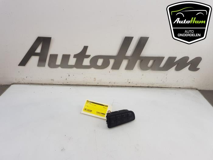 Używane Przelacznik Fiat Fiorino (225) 1.3 JTD 16V Multijet Cena € 25,00 Procedura marży oferowane przez AutoHam