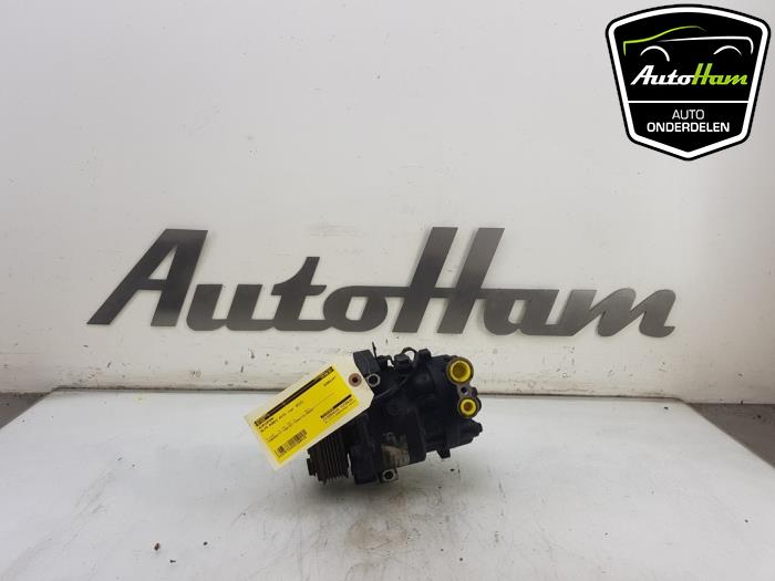 Used Air conditioning pump Alfa Romeo MiTo (955) 1.3 JTDm 16V Eco Price € 75,00 Margin scheme offered by AutoHam