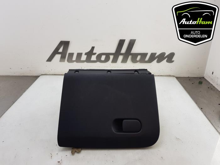 Begagnade Handskfack Citroen C3 Picasso (SH) 1.4 16V VTI 95 Pris € 35,00 Marginaltabell erbjuds av AutoHam