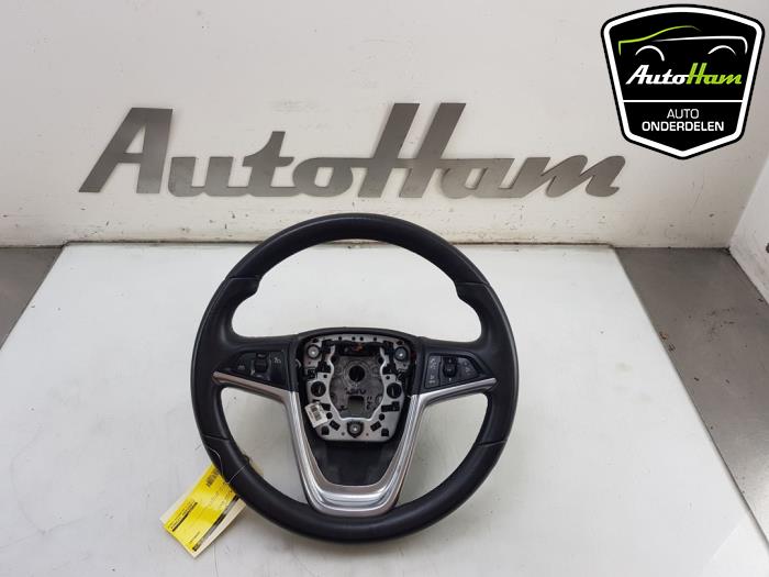 Używane Kierownica Opel Insignia 1.6 Turbo 16V Ecotec Cena € 40,00 Procedura marży oferowane przez AutoHam
