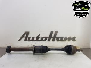 Used Front drive shaft, right Volkswagen Transporter T5 2.5 TDi Price on request offered by AutoHam
