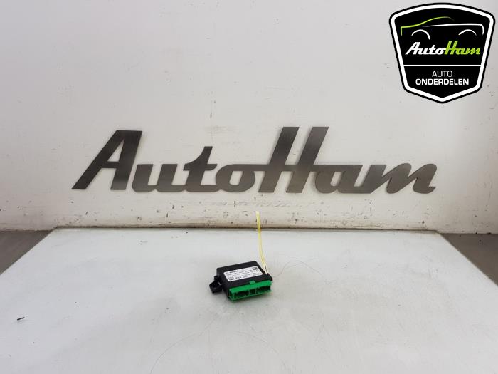 Begagnade PDC-modul Peugeot 2008 (CU) 1.2 12V e-THP PureTech 110 Pris € 49,00 Marginaltabell erbjuds av AutoHam
