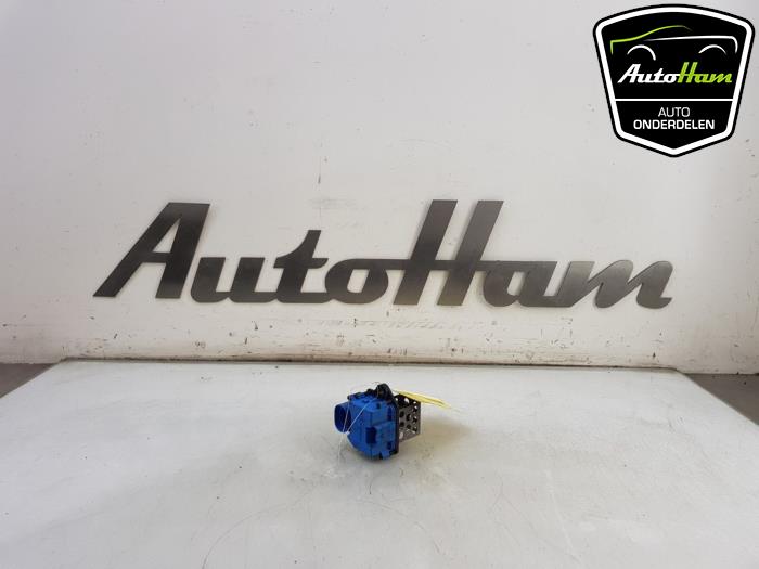 Używane Modul wentylator Peugeot 3008 I (0U/HU) 1.6 VTI 16V Cena € 20,00 Procedura marży oferowane przez AutoHam