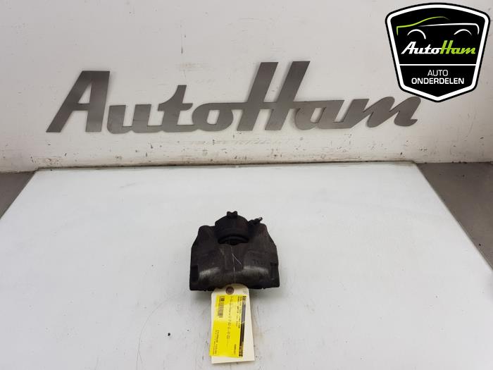 Gebrauchte Bremszange links vorne Renault Captur I (2R) 1.2 TCE 16V EDC Preis € 40,00 Margenregelung angeboten von AutoHam