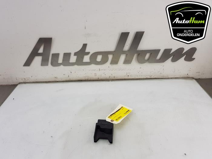 Used Electric fuel module Volkswagen Golf VII (AUA) 1.4 GTE 16V Price € 20,00 Margin scheme offered by AutoHam