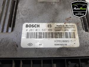 Usados Ordenador de gestión de motor Opel Vivaro 2.5 DTI 16V Precio € 150,00 Norma de margen ofrecido por AutoHam