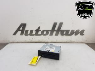 Usagé Changeur de CD Audi Q5 (8RB) 2.0 TFSI 16V Quattro Prix € 125,00 Règlement à la marge proposé par AutoHam