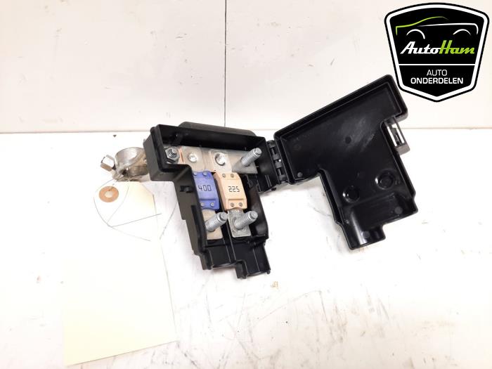 Caja de fusibles Skoda Octavia Combi 2.0 TDI GreenTec 16V 5WA937548C
