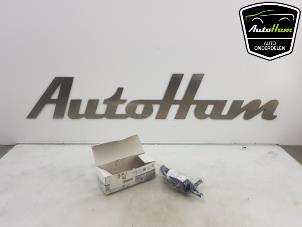 New Headlight washer pump Audi A5 Sportback (8TA) 2.0 TDI 16V Price € 18,15 Inclusive VAT offered by AutoHam