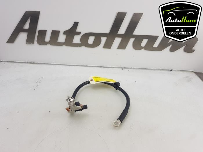 Używane Biegun akumulator Audi TT (FV3/FVP) 2.0 TFSI 16V Cena € 40,00 Procedura marży oferowane przez AutoHam