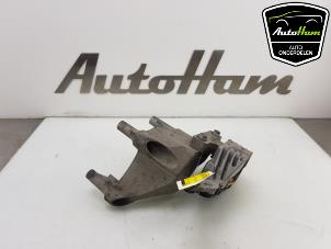 Used Engine mount Opel Astra K Sports Tourer 1.0 Turbo 12V Price € 25,00 Margin scheme offered by AutoHam