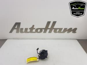 Usagé Contacteur tournant Opel Karl 1.0 12V Prix € 25,00 Règlement à la marge proposé par AutoHam