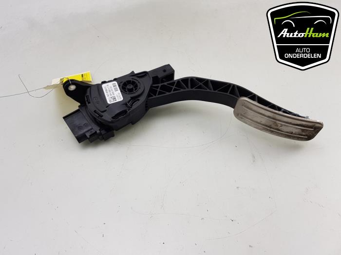 Accelerator pedal from a Ford Fiesta 6 (JA8) 1.0 EcoBoost 12V 100 2017