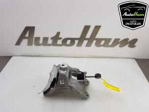 Used Engine mount Audi A4 Avant (B9) 2.0 40 T MHEV 16V Price € 40,00 Margin scheme offered by AutoHam