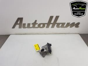 Used Throttle body Renault Clio IV Estate/Grandtour (7R) 1.5 Energy dCi 90 FAP Price € 40,00 Margin scheme offered by AutoHam