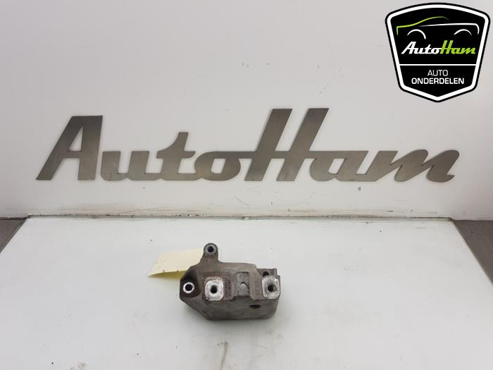 Usagé Support moteur Volkswagen Polo VI (AW1) 1.0 MPi 12V Prix € 20,00 Règlement à la marge proposé par AutoHam