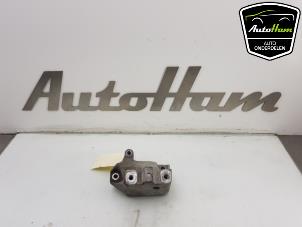 Used Engine mount Volkswagen Polo VI (AW1) 1.0 MPi 12V Price € 25,00 Margin scheme offered by AutoHam