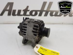 Dynamo van een Ford C-Max (DXA) 2.0 TDCi 150 16V 2018