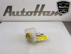 Used Master cylinder Porsche 911 (991) 3.8 24V Carrera 4S Price on request offered by AutoHam