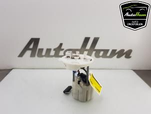 Usagé Pompe essence Opel Astra K Sports Tourer 1.4 Turbo 16V Prix € 50,00 Règlement à la marge proposé par AutoHam