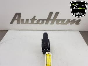 Used Automatic gear selector Opel Corsa F (UB/UH/UP) 1.2 Turbo 12V 100 Price € 175,00 Margin scheme offered by AutoHam