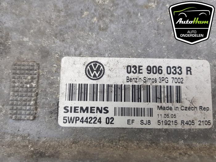 Engine management computer from a Volkswagen Polo IV (9N1/2/3) 1.2 12V 2006