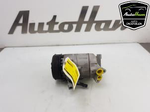 Used Air conditioning pump Renault Clio IV Estate/Grandtour (7R) 0.9 Energy TCE 90 12V Price € 125,00 Margin scheme offered by AutoHam