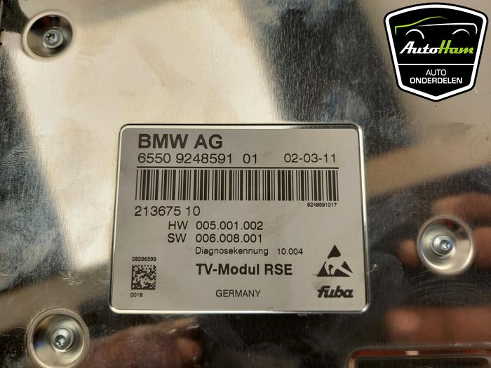 Sintonizador de TV de un BMW 5 serie (F10) 550i xDrive V8 32V TwinPower Turbo 2011