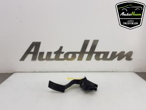 Used Accelerator pedal Volkswagen Polo VI (AW1) 1.0 TSI 12V Price € 25,00 Margin scheme offered by AutoHam