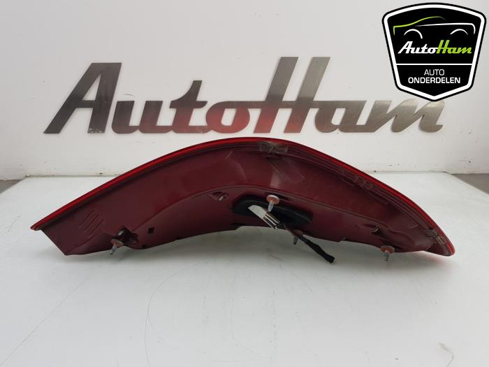 Taillight, left from a Mercedes-Benz S (W222/V222/X222) 3.0 S-350 BlueTec, S-350 d 24V 2017