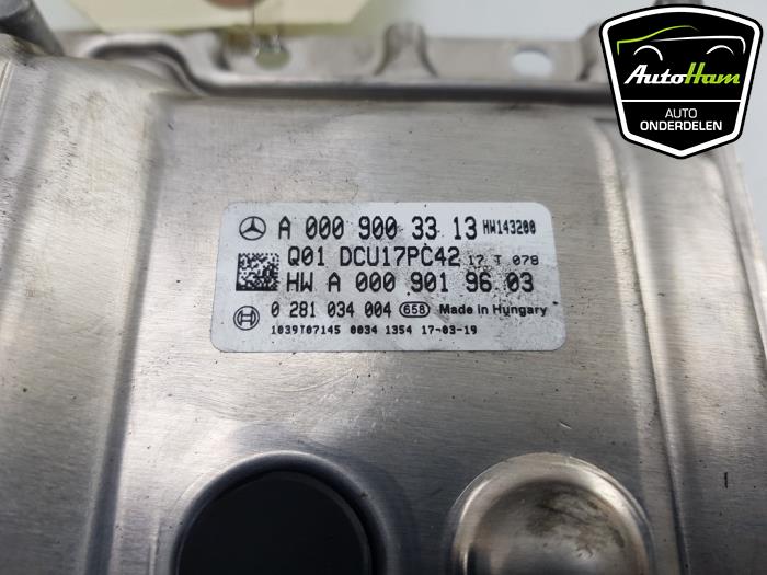 Ordinateur Adblue d'un Mercedes-Benz S (W222/V222/X222) 3.0 S-350 BlueTec, S-350 d 24V 2017
