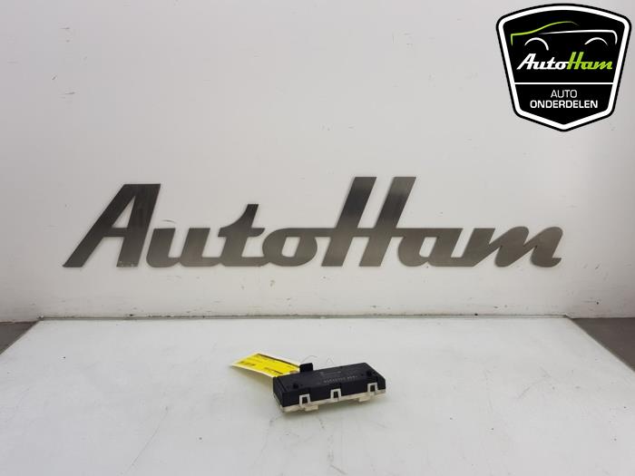 Używane Modul silnika tylnej klapy Mercedes S (222.0/222.1) 3.0 S-350 BlueTEC, S-350d 24V Cena € 75,00 Procedura marży oferowane przez AutoHam