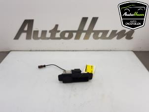 Used Reversing camera Mercedes S (W222/V222/X222) 3.0 S-350 BlueTec, S-350 d 24V Price on request offered by AutoHam