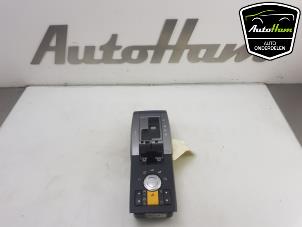 Używane Sterownik kontrola wysokosci Landrover Range Rover Sport (LS) 2.7 TDV6 24V Cena € 125,00 Procedura marży oferowane przez AutoHam