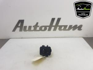Used Light switch Landrover Range Rover Sport (LS) 2.7 TDV6 24V Price € 35,00 Margin scheme offered by AutoHam