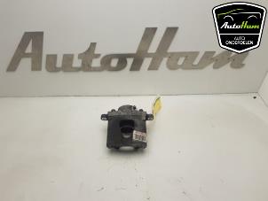 Used Front brake calliper, left Peugeot 308 (L3/L8/LB/LH/LP) 1.2 12V e-THP PureTech 110 Price € 35,00 Margin scheme offered by AutoHam